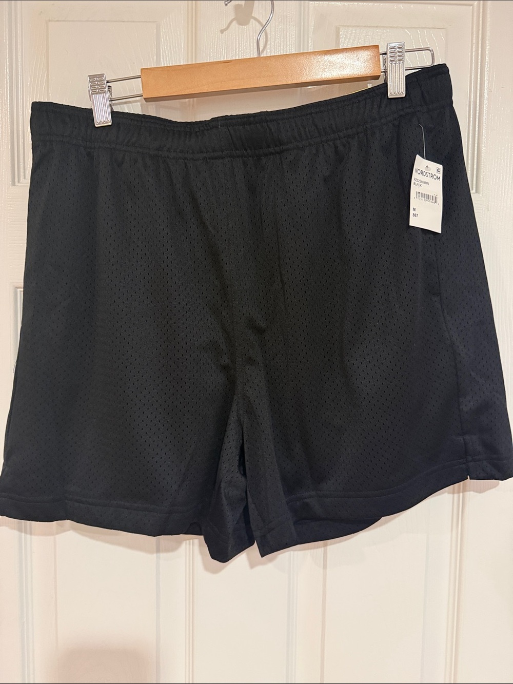 Men’s Zella Nordstrom Black Mesh Athletic Shorts, 5 inch Size Medium NWT
